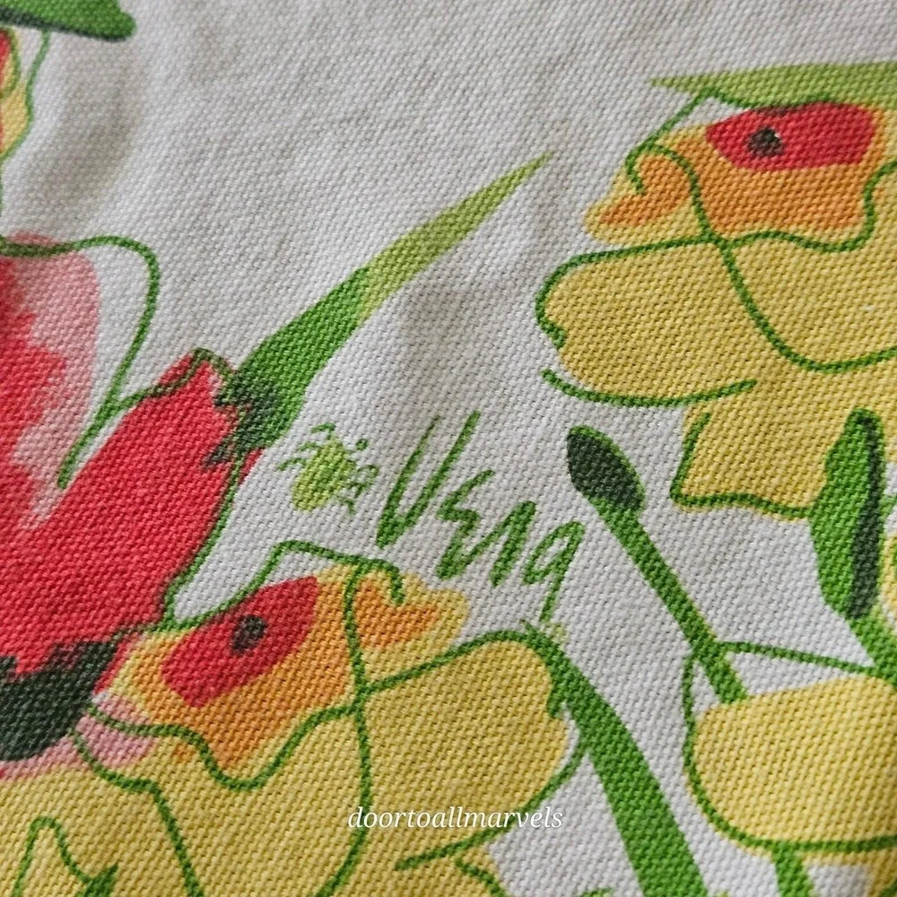 Vintage Vera Daffodils Poppies Tablecloth Cottage Farmhouse Easter 78x58